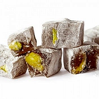 &#199;ifte kavrulmu&#351; f&#305;st&#305;kl&#305; Lokum - Производство турецких сладостей Вкуснотория